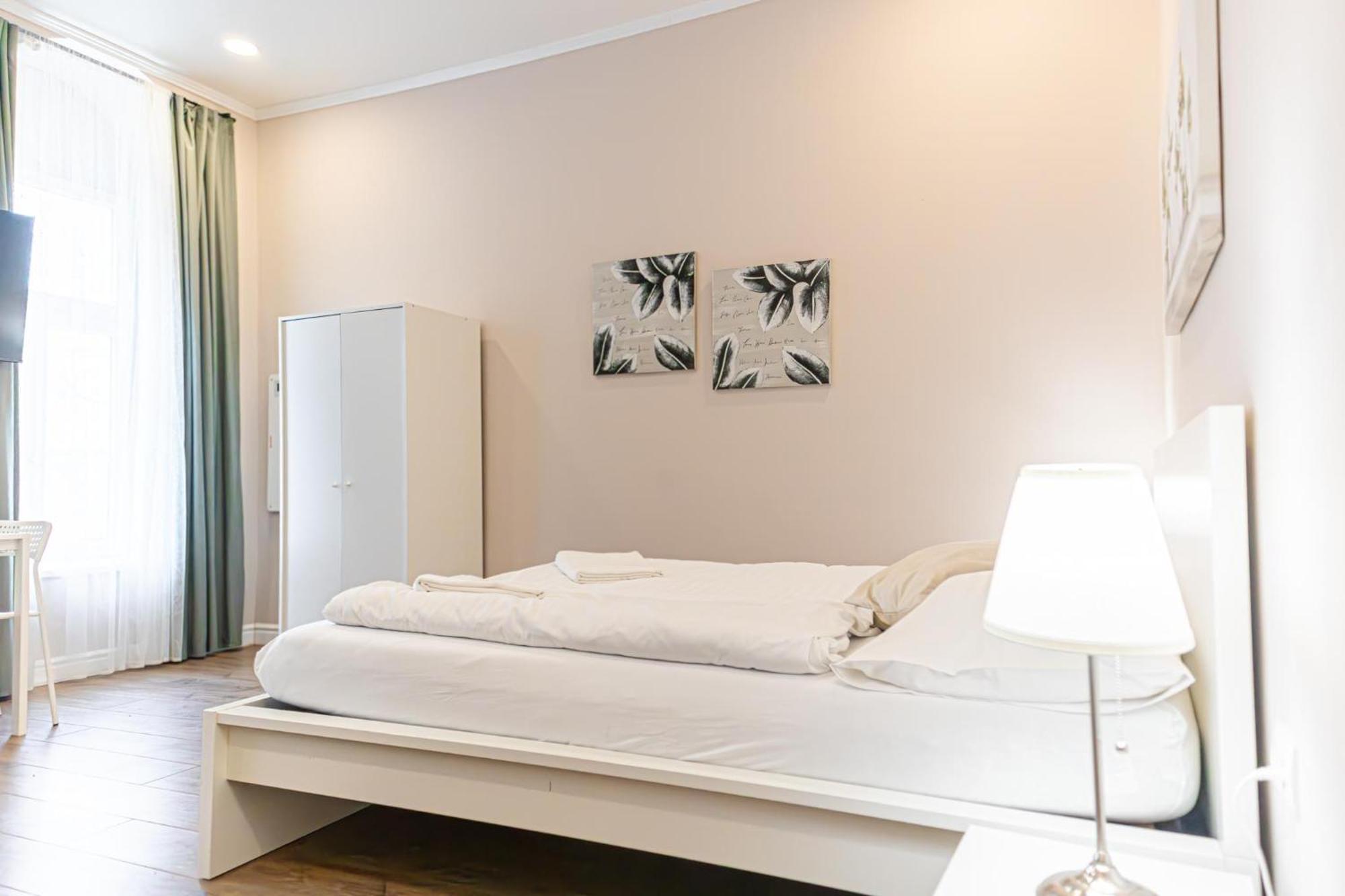 Stylish Studio Apartment Wiener Stadthalle Exterior photo